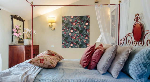 Casa Nel Bosco in Santa Maria del Giudice, Забронировать Вилла Санта-Мария-дель-Джудиче Тоскана