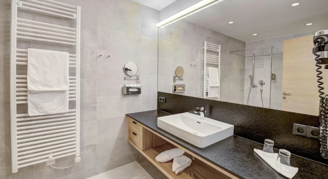 Полулюкс Royal KOSIS Sports Lifestyle Hotel