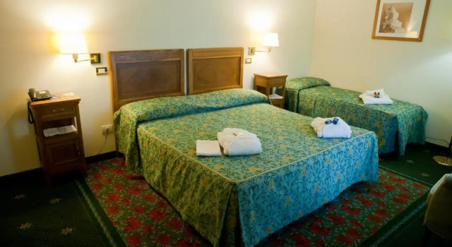 Трёхместный номер Hotel Candiani