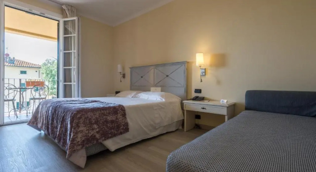Трёхместный номер Deluxe с балконом Hotel Villa Cappugi