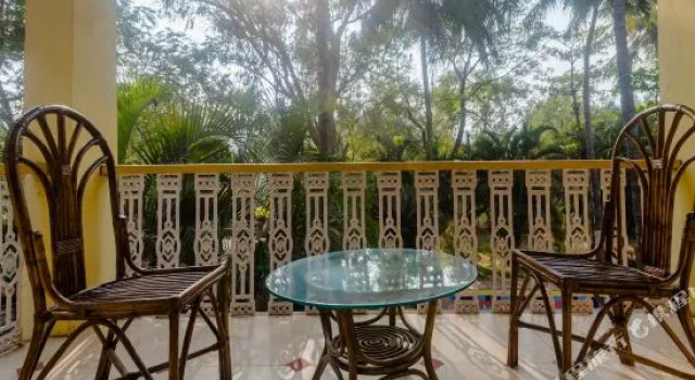 OYO 19195 Arnala Beach Resort, Varaa Lomakeskus Hotellit New Delhi uima-altaalla, Uima-allas