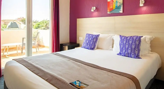 Двухместный номер Standard с балконом Le Regina Hôtel et restaurant Canet-plage