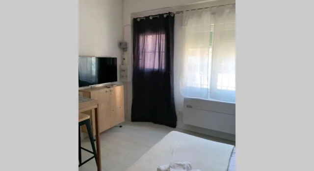 Charmant petit studio en centre ville, Varaa Hotelli Bastia 