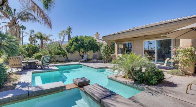 Коттедж 066097: La Quinta Home on Golf Course w/ Pool!
