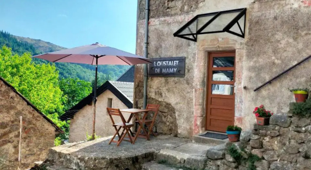 L'oustalet de Mamy (Adults Only), Prenota Appartamento Hotel a Cevenne con parcheggio, Parcheggio