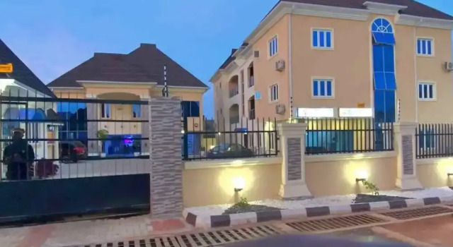 AA Hotel and Apartment, Prenota Appartamento Hotel a Bwari con parcheggio, Parcheggio