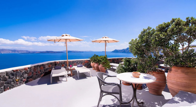 Коттедж с видом на горы Pezoules of Oia