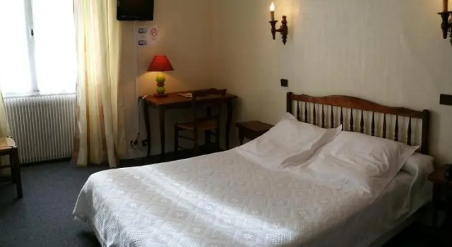 Двухместный номер Economy с красивым видом из окна Hotel A Notre Dame
