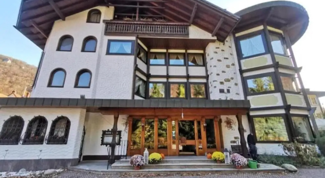 Hotel Adler