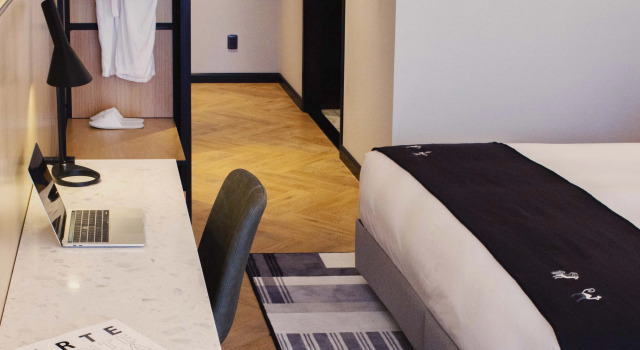 Номер Deluxe Met Hotel