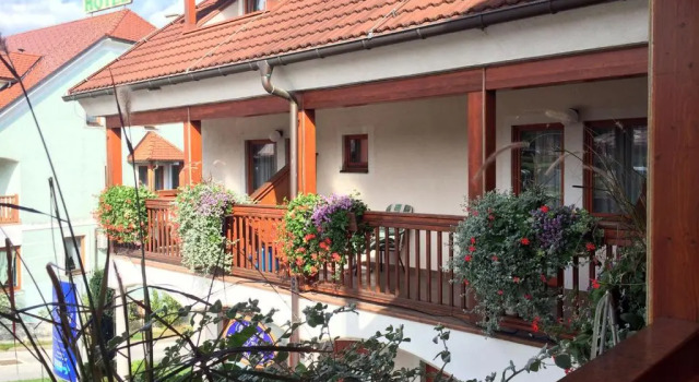 Апартаменты с 2 комнатами с балконом Garni Hotel Zvon