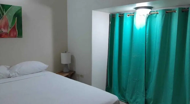 Ella's Park View Townhouse Crown Point, Book Hotel Crown Point Tobago