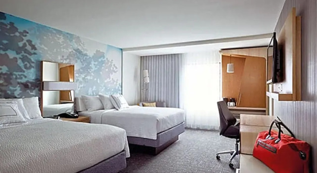Двухместный номер Standard с балконом Courtyard by Marriott Gatlinburg Downtown