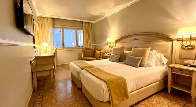 Двухместный номер Standard с видом на внутренний двор Hotel & SPA Bringué