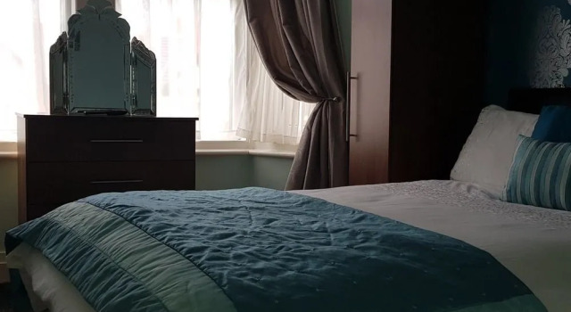 Courtneys Of Gynn Square, Забронировать Отель Отели Ланкашир 3 звезды, 3*