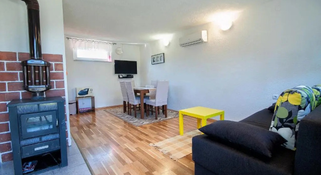 Apartment Ilija, Book Lejlighed Hoteller i Karlovac county med parkering, Parkering