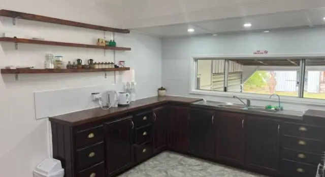Коттедж с 3 комнатами Maryborough City Motel
