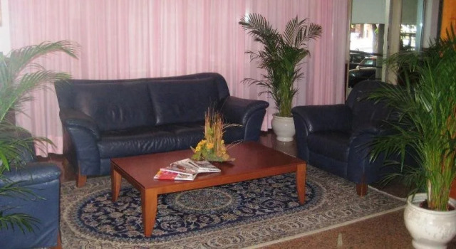 Hotel King, Rezervasyon Otel Alba Adriatica 