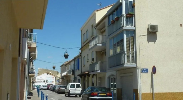 AS7601 - P2 au coeur du centre ville à 2 pas de la plage, Book Apartment Le Grau-du-Roi Camargue