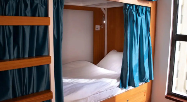 Lunar Hostel, Забронировать Хостел СПА-отели Эмирата Дубая, рядом с Станция метро Jumeirah Lake Towers, SPA-услуги