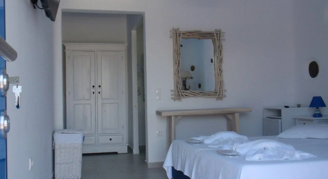 Mykonian Iros Suites & Villas, Забронировать Отель Отели Калафатис 4 звезды, рядом с Пляж Агия Анна Калафатис, 4*