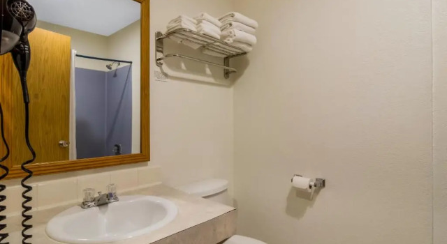 Номер Standard Rodeway Inn Enumclaw Mount Rainier-Crystal Mountain Area