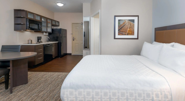 Двухместный люкс Candlewood Suites Athens by IHG