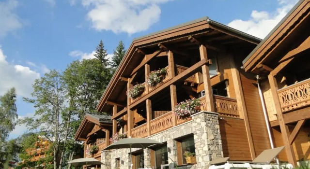 Шале с 2 комнатами Les Chalets dAdelphine & SPA