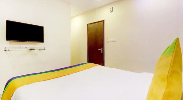 Karthikeya Inn by Treebo, Забронировать Отель Отели штата Тамилнада 3 звезды, 3*
