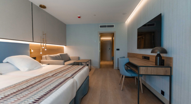 Hotel Mezquita Center, Забронировать Отель Отели Кордовы 4 звезды, рядом с Синагога Кордобы, 4*