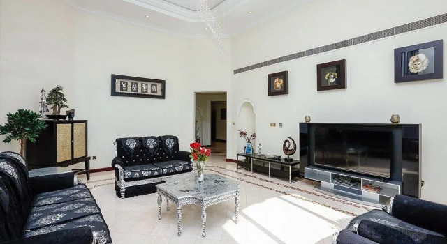 E&T Holiday Homes - Frond C Villa, Забронировать Вилла Виллы Дубая, Вилла