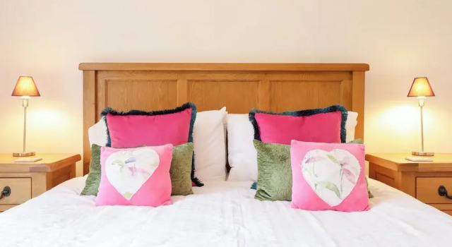 Ochr Y Garth, Book Hotel Hoteller i Henryd med parkering, Parkering