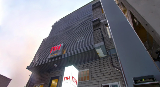 D.H Sinchon Guesthouse