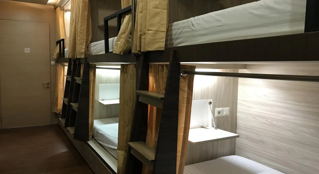 Кровать в общем номере The Colour Hostel