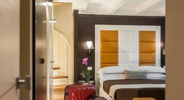 Полулюкс Дуплекс DVE Suite Rome