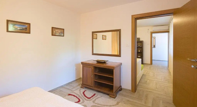 Apartment Mistovic, Book Lejlighed Hoteller i Kotor Riviera med parkering, Parkering