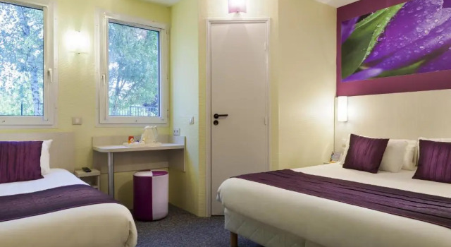 Трёхместный номер Standard Comfort Hotel Orléans Olivet