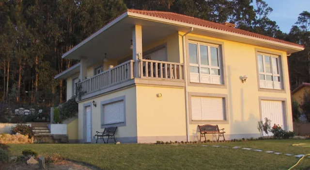 Beautiful Chalet With Spectacular Ocean Views, Book Chalet Valdoviño Altas Estuary