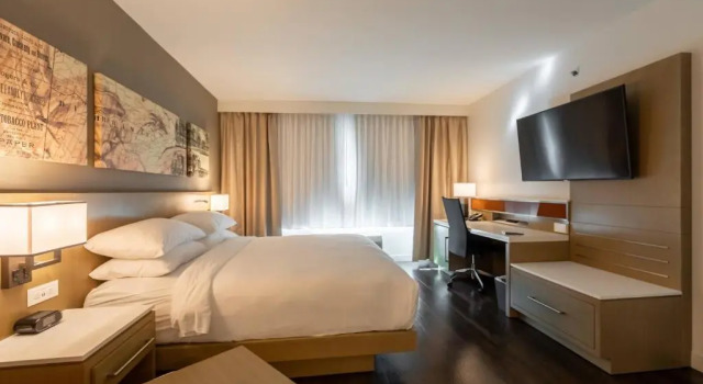 Номер Standard с видом на внутренний двор Delta Hotels by Marriott Raleigh-Durham at Research Triangle Park