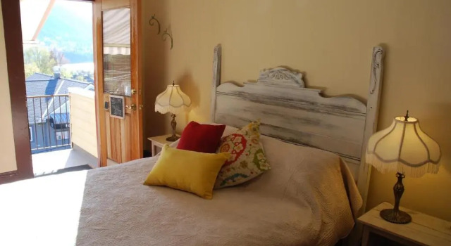 Студия Victoria Falls House Inn