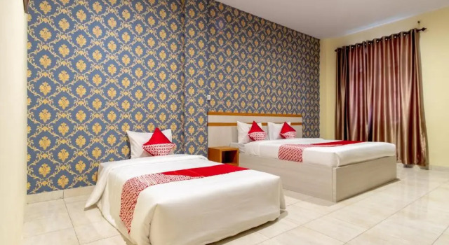 Люкс Superior OYO 1400 Barat Residence Syariah