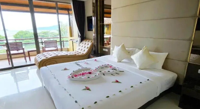 Двухместный номер Executive Aqua Resort Phuket - Near Beach and Chalong Pier