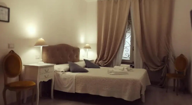 Urbana collection guest house
