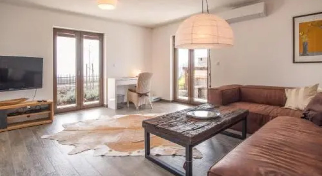 Villa Cavallo, Varaa Villa Hotellit Kvarner Islands uima-altaalla, Uima-allas