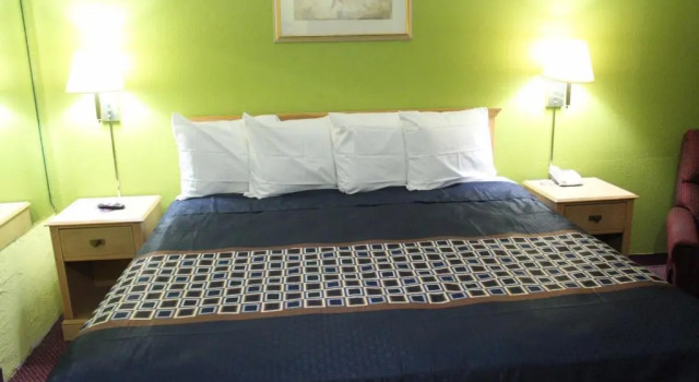 Номер Standard Hutchinson Inn