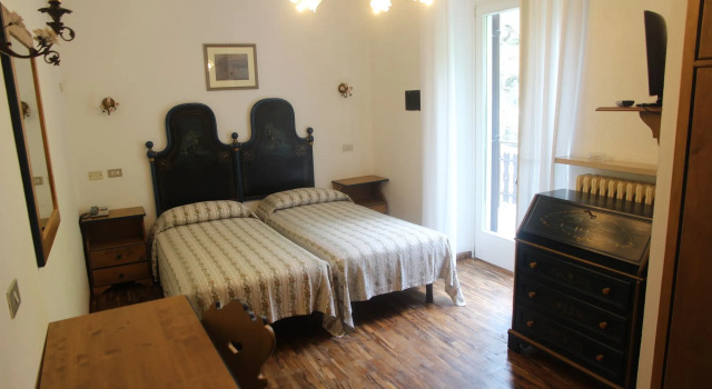 Lago Park Hotel, Забронировать Отель Отели Мольвено 3 звезды, рядом с Гондольный подъёмник Мольвено-Прадель (нижняя станция), 3*