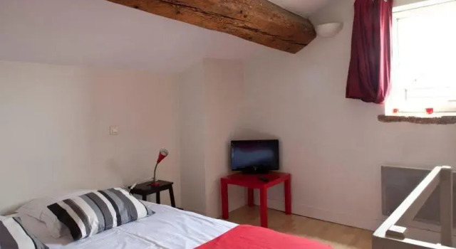 Les Toits de Saint Jean, Rezerwuj Hotel Hotele w Rhône z parkingiem, Parking