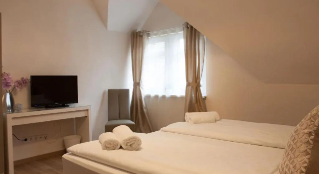 Апартаменты Hotel Ravene