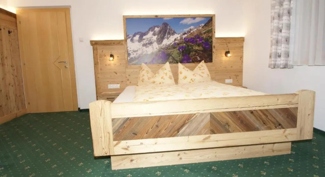 Ferienwohnung Bergheim, Rezerwuj Hotel Hotele w Tyrol z parkingiem, Parking