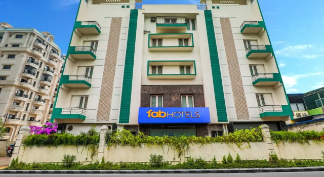 Fabhotel Star Holiday